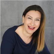 Laureata in scienze dell’educazione e scienze pedagogiche impartisco lezioni a bambini delle elementari in tutte le discipline